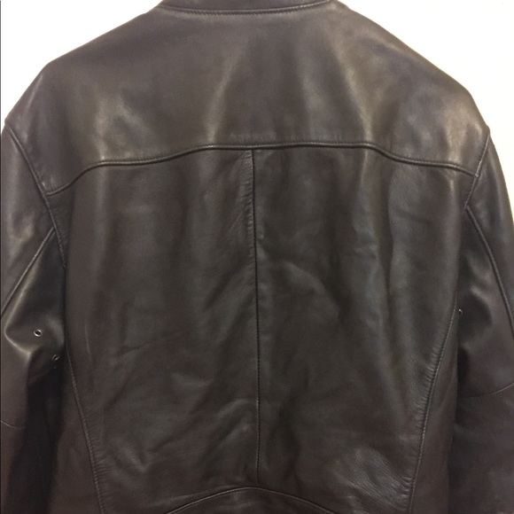 Leather jacket - Picture 6 of 7
